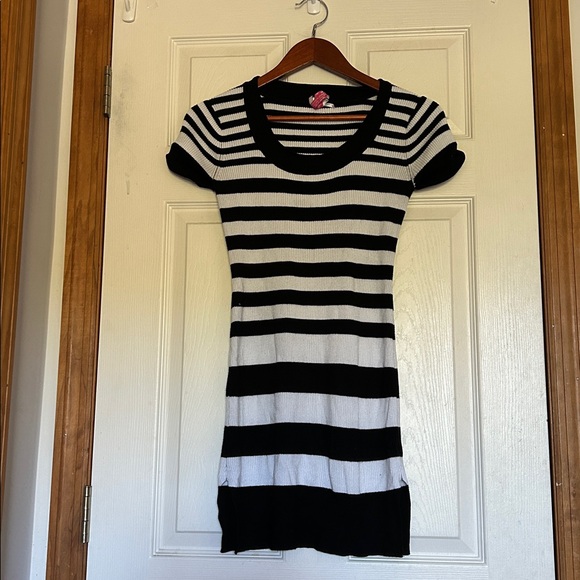 Derek Heart Black and White Striped Dress - Picture 1 of 7
